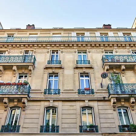 16-atelier Lafayette Paris